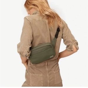 Obe Waist:Crossbody Bag NWT